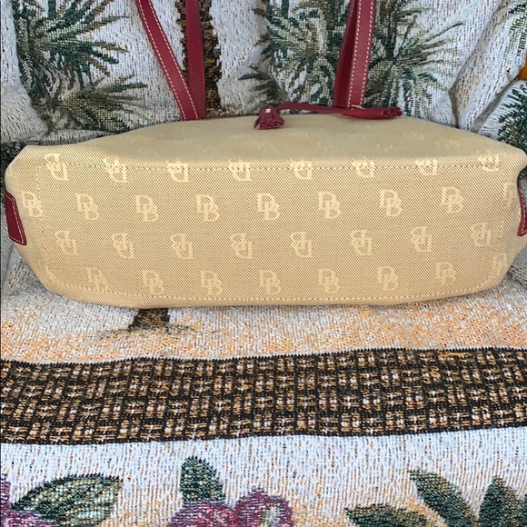 Dooney & Bourke 👜 Tote🤎 - Picture 3 of 9
